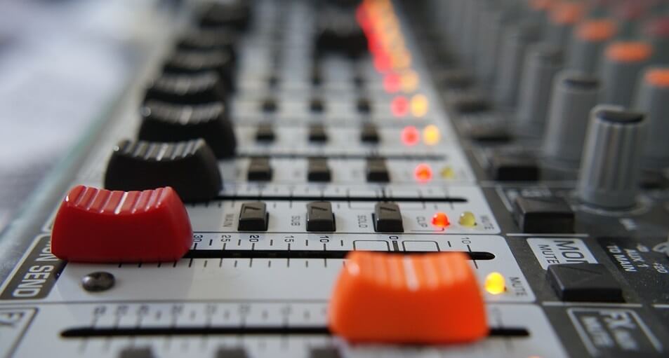 Comment brancher un retour sur une table de mixage ?