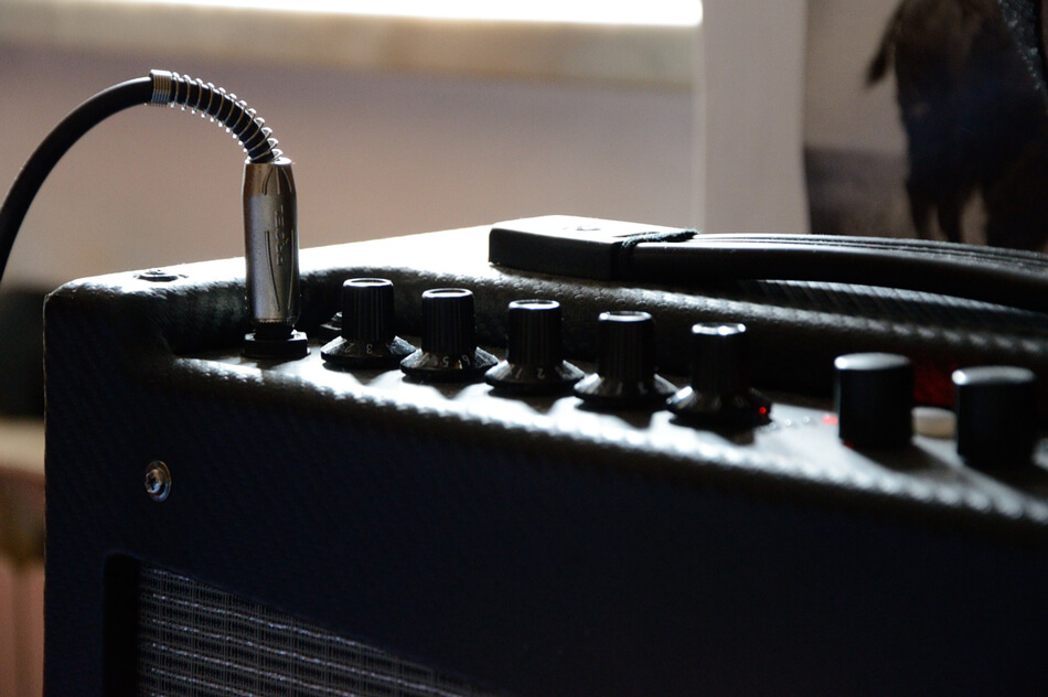 Meilleur ampli pour guitare électroacoustique Comparatif & Avis (février 2025)