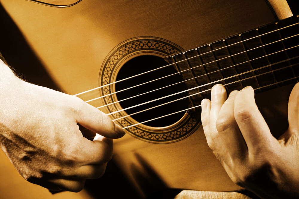 Comment changer les cordes de sa guitare ?